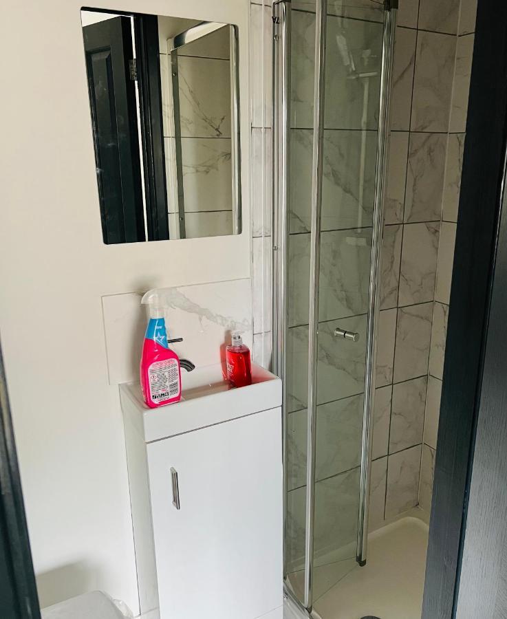 Green Lantern, Private En-Suite Double Bedroom Aveley Luaran gambar